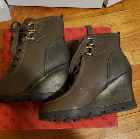 Ankle leather boots - Picture 6 of 6